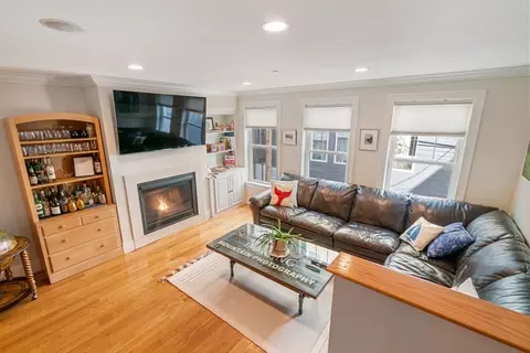 89 Dresser #89, Boston, MA 02127