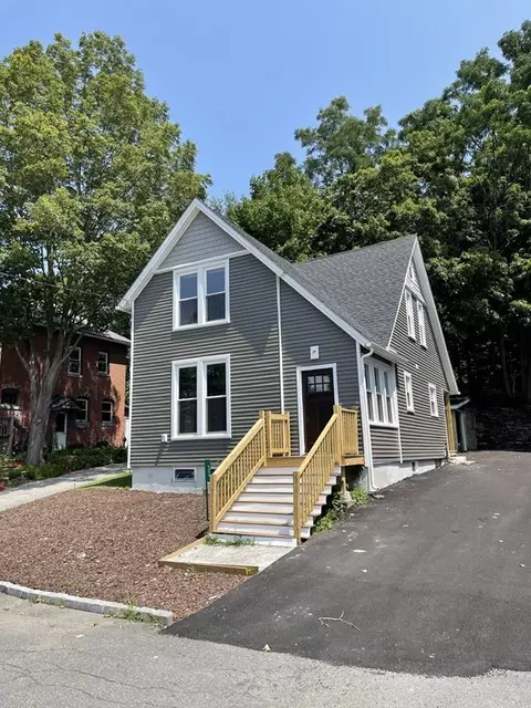 33 Riverview Dr, Gill, MA 01354