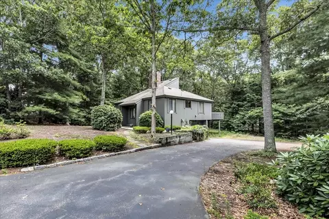 198 Walton Heath Way, Mashpee, MA 02649