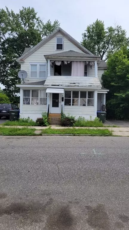 31-33 Carver St, Springfield, MA 01108