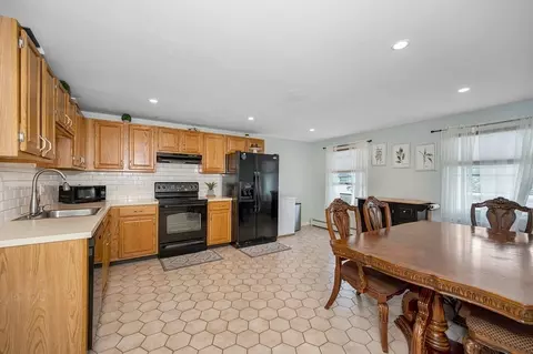 42 Poplar St #1, Danvers, MA 01923 photo 8