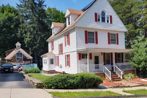16 Isabella St, Worcester, MA 01603