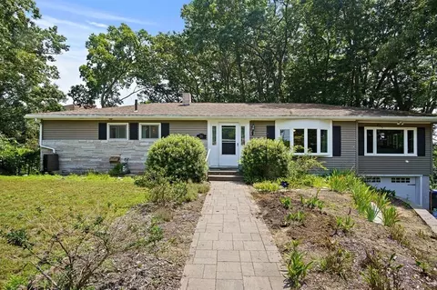 26 Glen Forest Ln, Methuen, MA 01844