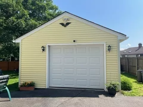 44 Wallace Ave, Chicopee, MA 01020 photo 29