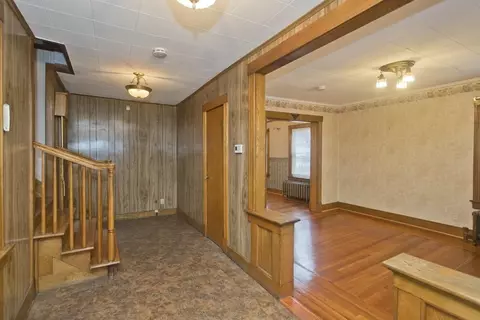 45 Orlando St, Springfield, MA 01108 photo 3