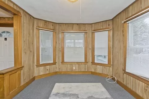 45 Orlando St, Springfield, MA 01108 photo 5