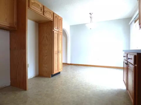 6 Devonshire Rd, Springfield, MA 01109 photo 9