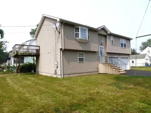 6 Devonshire Rd, Springfield, MA 01109