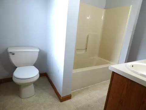 6 Devonshire Rd, Springfield, MA 01109 photo 12