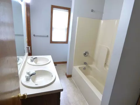 6 Devonshire Rd, Springfield, MA 01109 photo 10