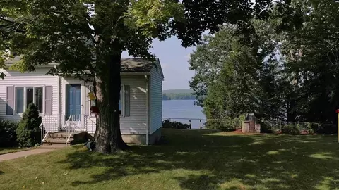 61 Birch Island Rd, Webster, MA 01570 photo 18