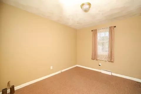 56 Duke St, Fall River, MA 02724 photo 14