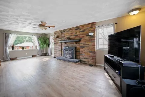 56 Duke St, Fall River, MA 02724 photo 10