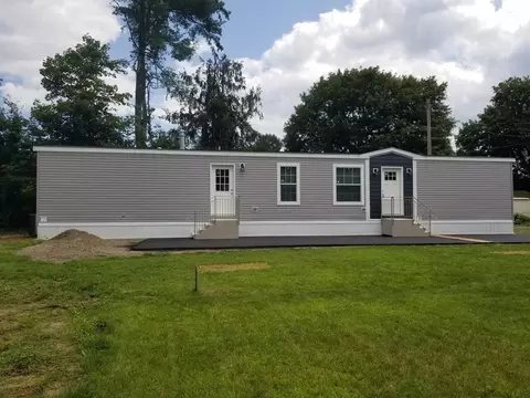 13 Willow St, Ware, MA 01082 photo 16