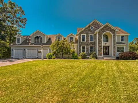 35 Jacob Dr, Mansfield, MA 02048 photo 2