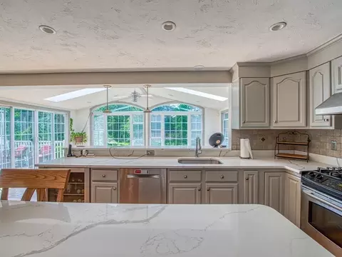 35 Jacob Dr, Mansfield, MA 02048 photo 6