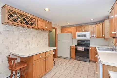 279 Great Rd, Maynard, MA 01754 photo 9