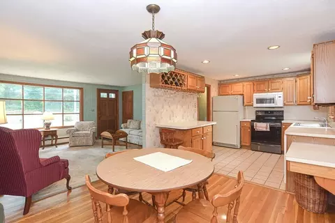 279 Great Rd, Maynard, MA 01754 photo 8