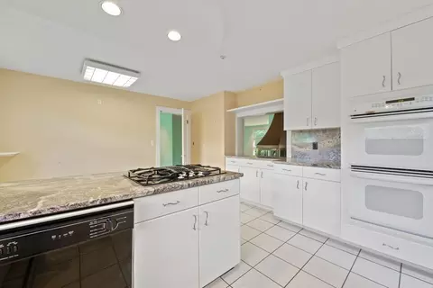 3 Warwick Ter, Marblehead, MA 01945 photo 14