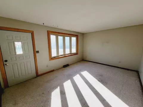 10 Rollins St, Springfield, MA 01109 photo 5