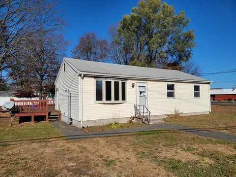 10 Rollins St, Springfield, MA 01109 photo 2