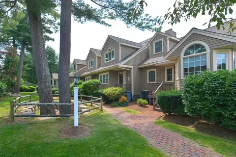 18 Turnbridge Ln #18, Hopkinton, MA 01748