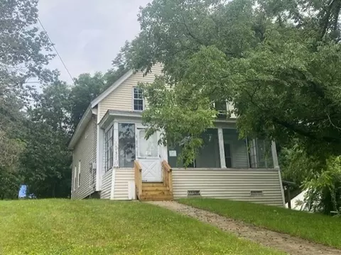 85 Kennebunk St, Athol, MA 01331
