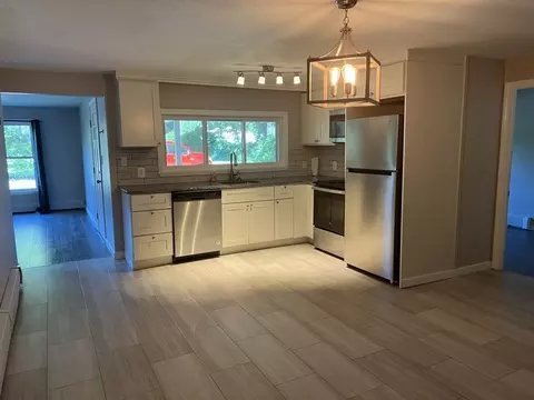 530 Chapin St, Ludlow, MA 01056