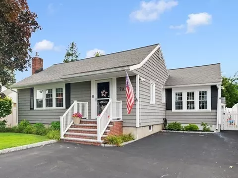 9 Thornton St # -a, Woburn, MA 01801
