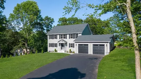 4 Twilight Rd, Saugus, MA 01906 photo 2