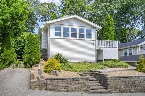 142 Beechwood Rd, Braintree, MA 02184