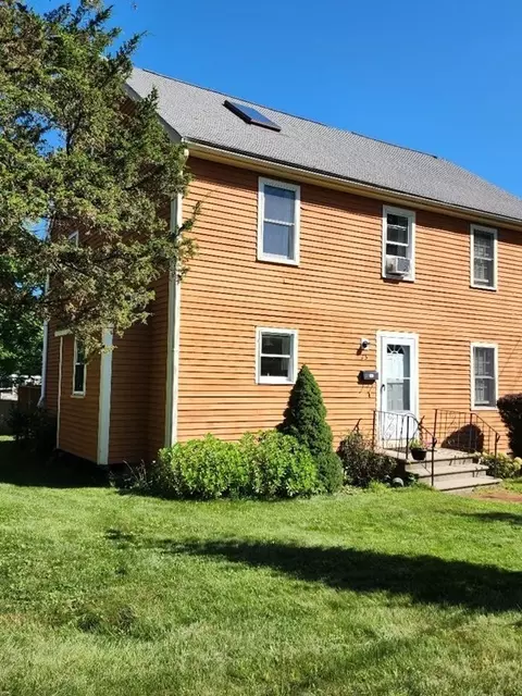 15 Acorn St #15, Haverhill, MA 01832