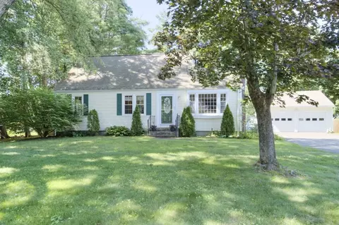 44 Queens View Rd, Marlborough, MA 01752
