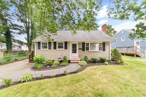 65 Emory St, Brockton, MA 02301