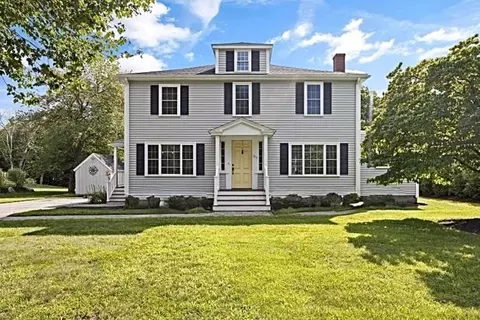 123 Ward St, Hingham, MA 02043