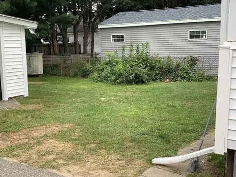 27 Briggs St, Springfield, MA 01151 photo 34