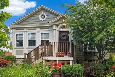 69 Orchard St, Salem, MA 01970