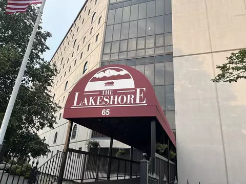 65 Lake Ave #208, Worcester, MA 01604