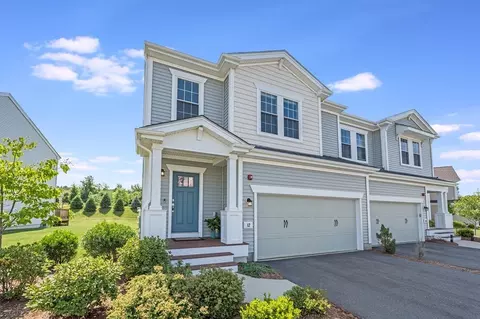 12 Locust Ln #12, Hopkinton, MA 01748