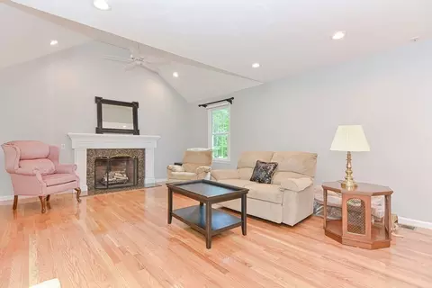 4 Wind Chime Way, Walpole, MA 02081 photo 9
