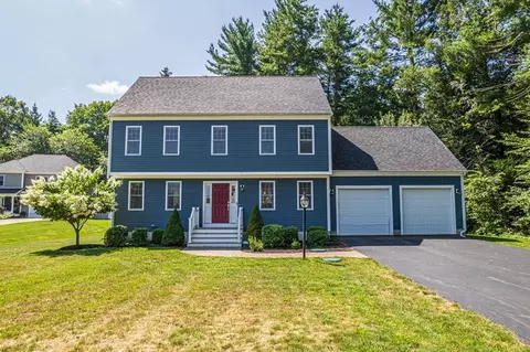 9 Woodrow Ln, West Bridgewater, MA 02379