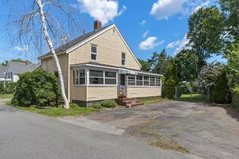 3 Tuckers Ct, Peabody, MA 01960