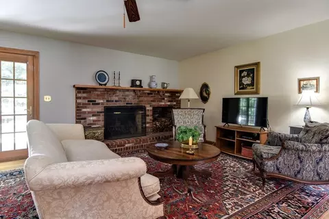 210 Danforth St, Framingham, MA 01701 photo 4