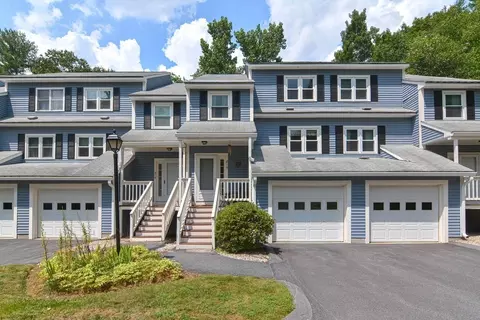 218 Heritage Dr #218, Whitinsville, MA 01588