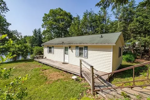27 Hay Rd, Ashburnham, MA 01430