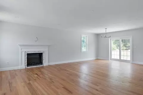 6 May Rd, Millis, MA 02054 photo 8