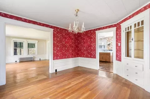 39 Reedsdale Rd, Milton, MA 02186