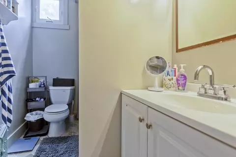 59 Berkshire St, Springfield, MA 01151 photo 22