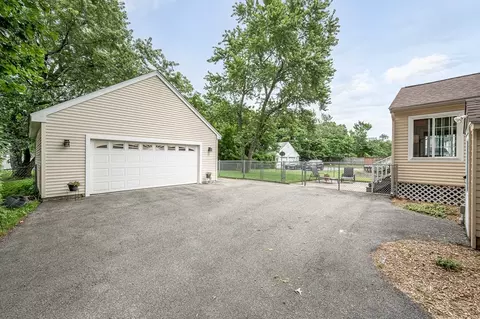 43 Brookside St, Lowell, MA 01854 photo 38