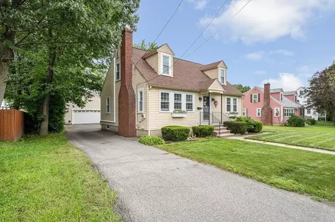 43 Brookside St, Lowell, MA 01854 photo 2
